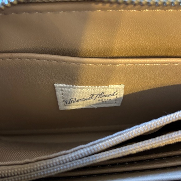 Leopard Print Wallet - Universal Thread - Picture 3 of 4